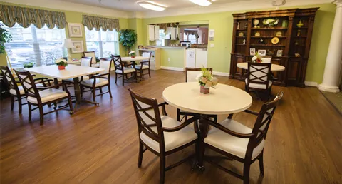 Brightwater Myrtle Beach Memory Care Dining 42